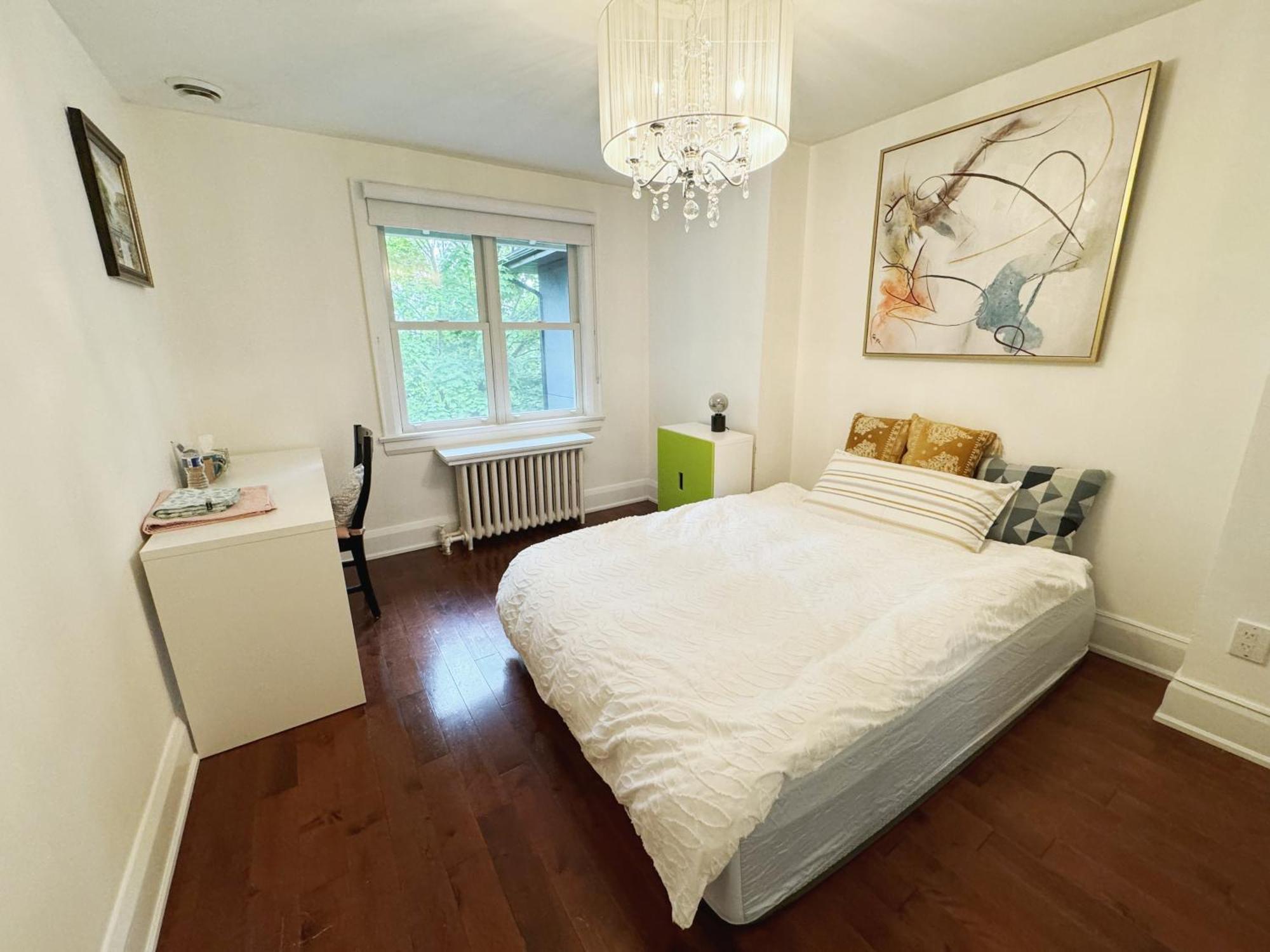 A Bright And Tidy Double-bed In Midtown Gasthof *